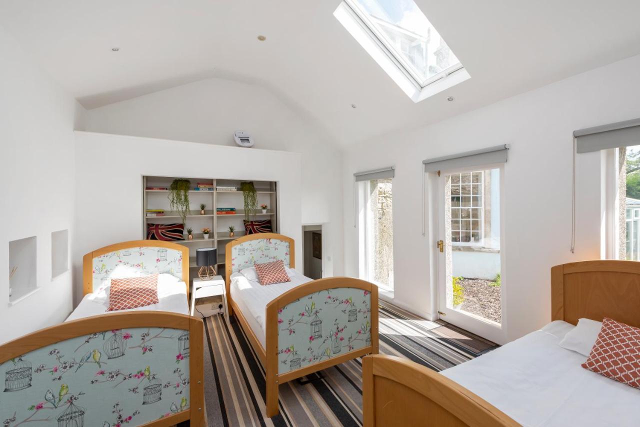 Cotswold Manor House - Country House Retreat With Hot Tub, Ideal For Large Groups Petty France Buitenkant foto
