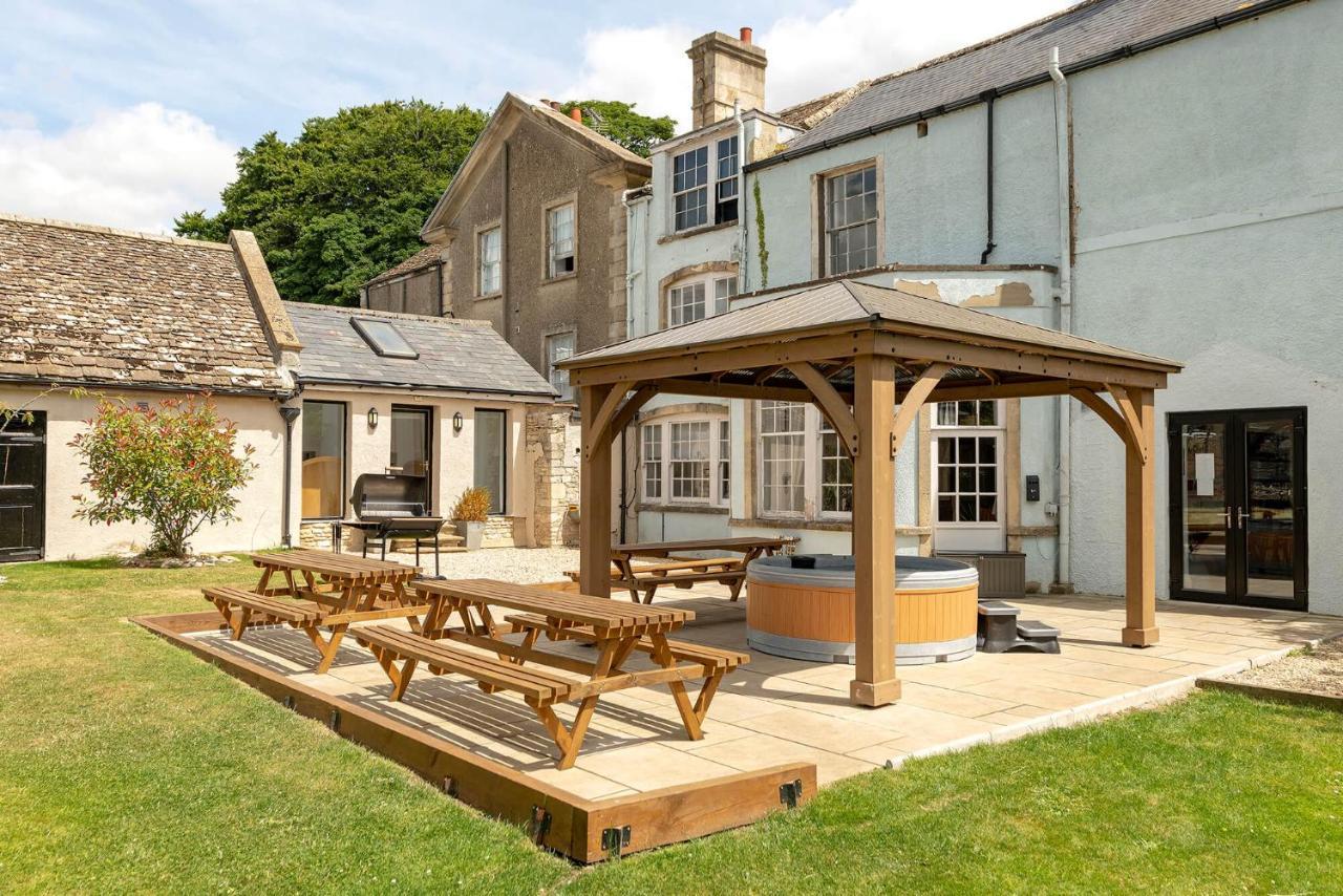 Cotswold Manor House - Country House Retreat With Hot Tub, Ideal For Large Groups Petty France Buitenkant foto